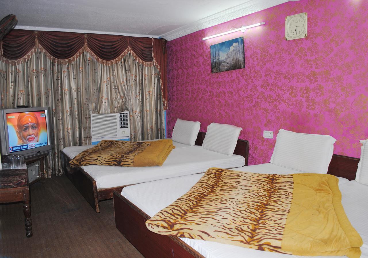 Hotel Jandyal Jammu Exterior photo